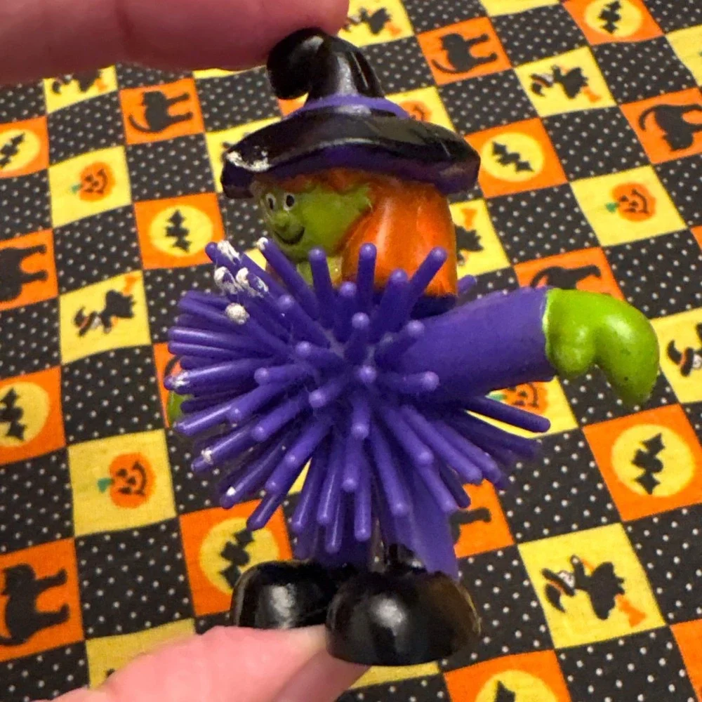 Vintage Halloween Witch Figure Toy Purple Spiky Hair Decoration Decor Koosh Ball